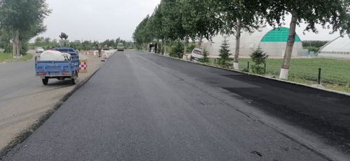 工程紀(jì)實(shí) 公司國道鶴大公路寧安鎮(zhèn)過境段工程瀝青砼路面面層試驗(yàn)段正式開工