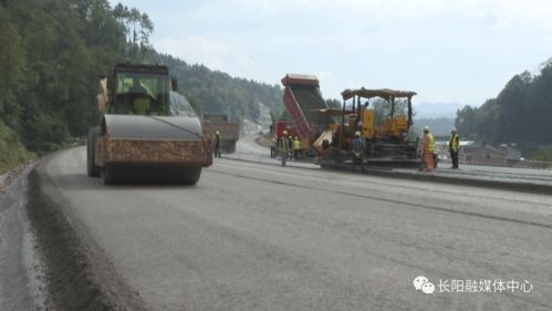 12月底前主體工程竣工，公路與路面工程將完工